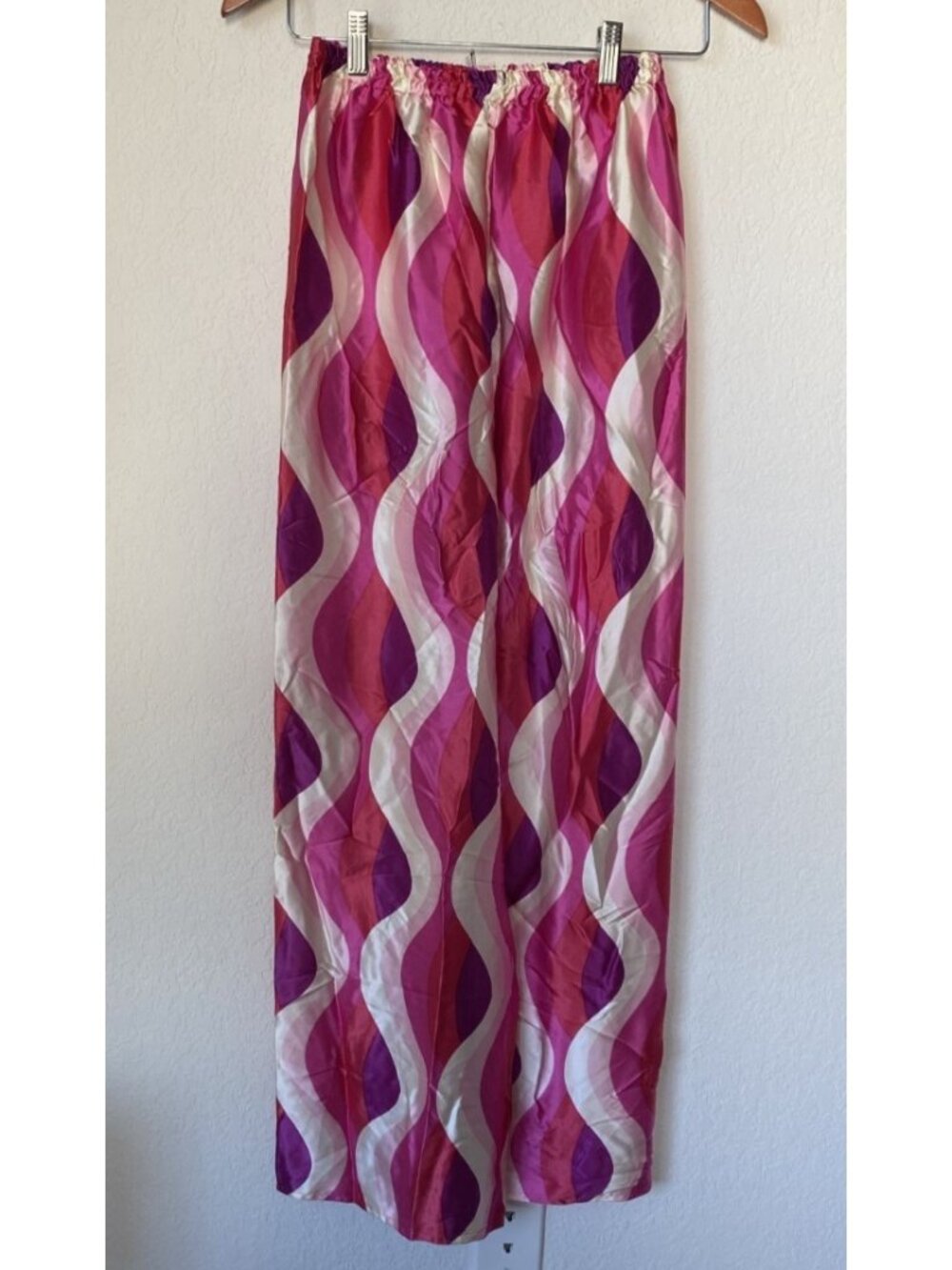 Mack and Mack Pink Waves 100% Silk Pants Size Small NWT